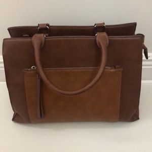 Medium/large brown handbag